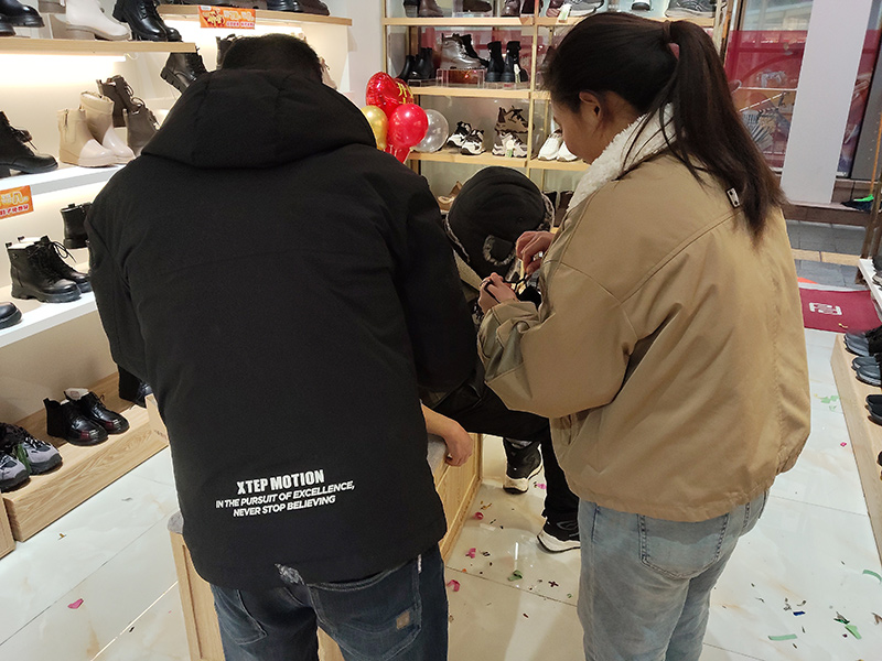 407d2313-e9e1-410c-96eb-974d396138ce.jpg